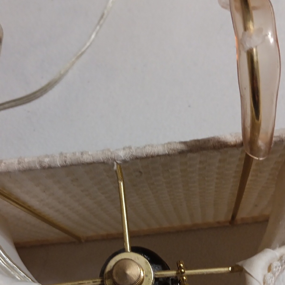 Elegant Cream Woven Lampshade - Picture 10 of 16